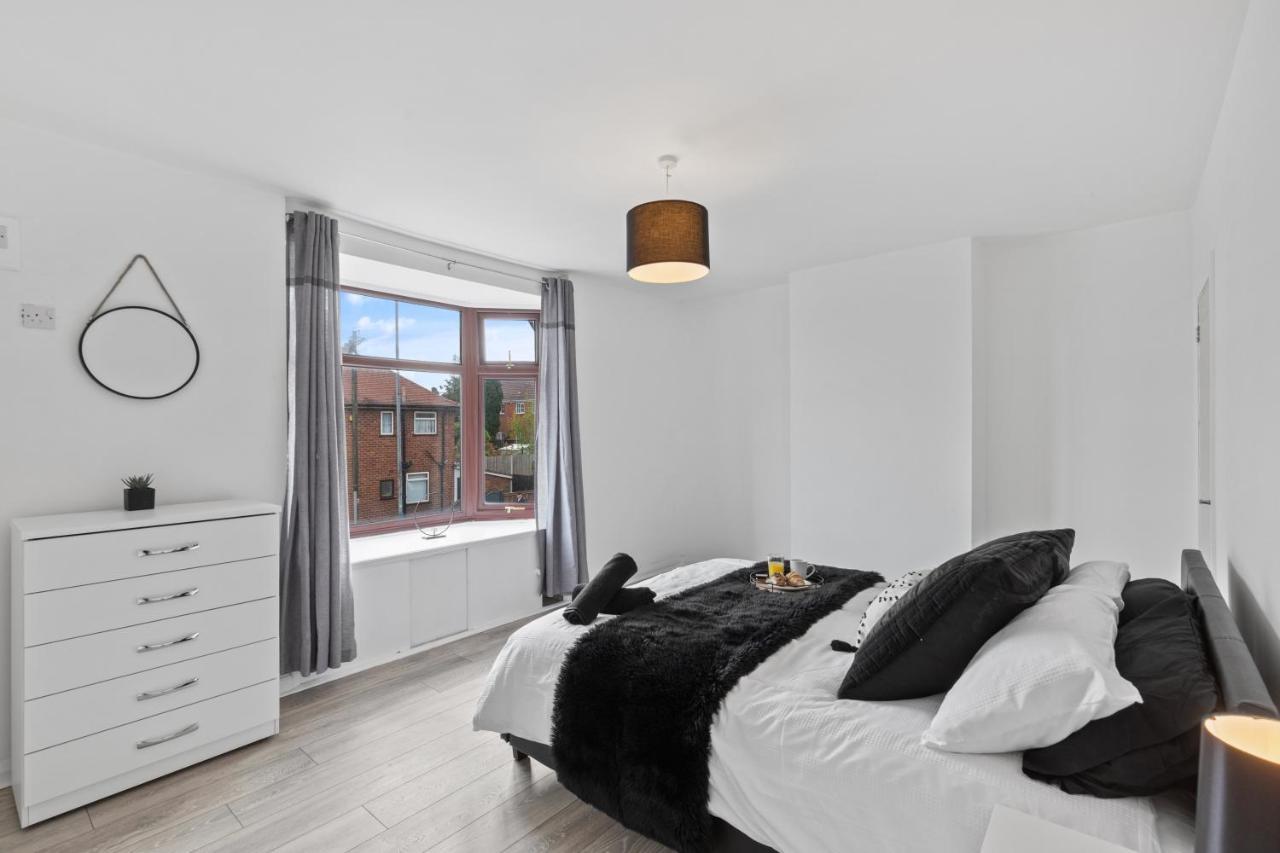 Nuneaton - Ideal 3 Bedroom, Wi-Fi Parking, Sleeps 6 - Jrr Stays Exterior photo